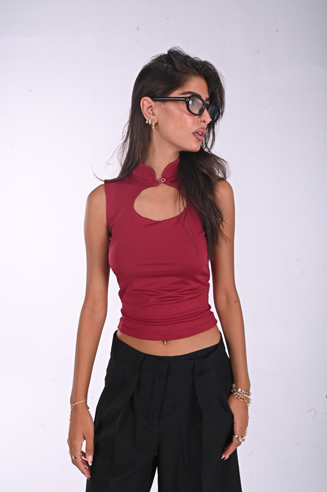Keyhole neck top