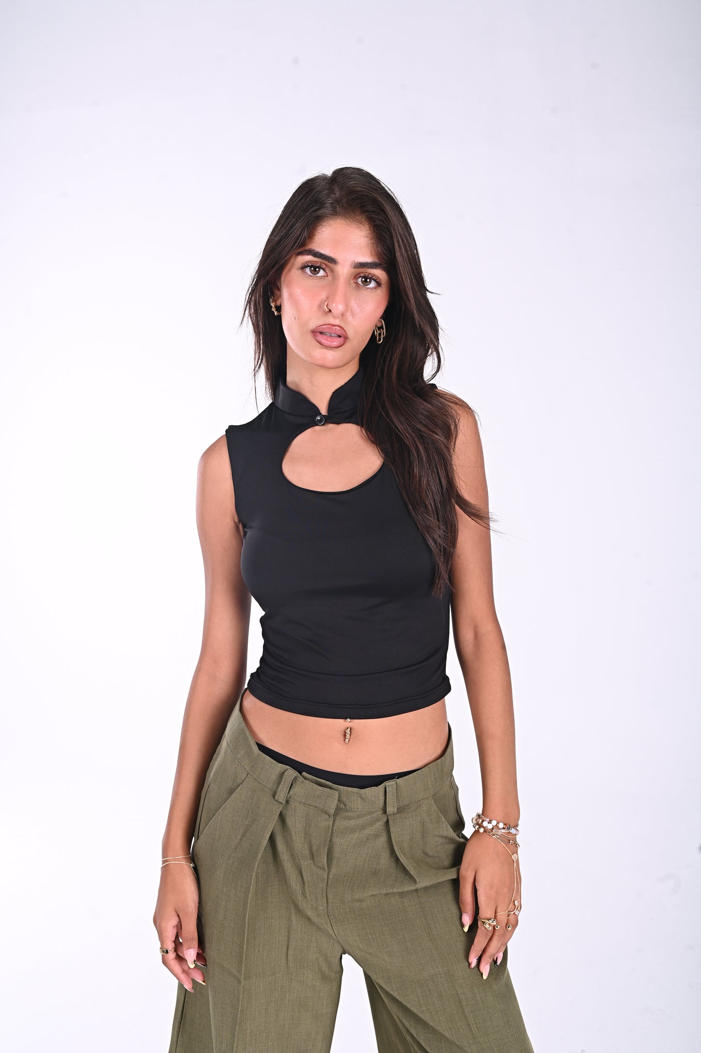 Keyhole neck top