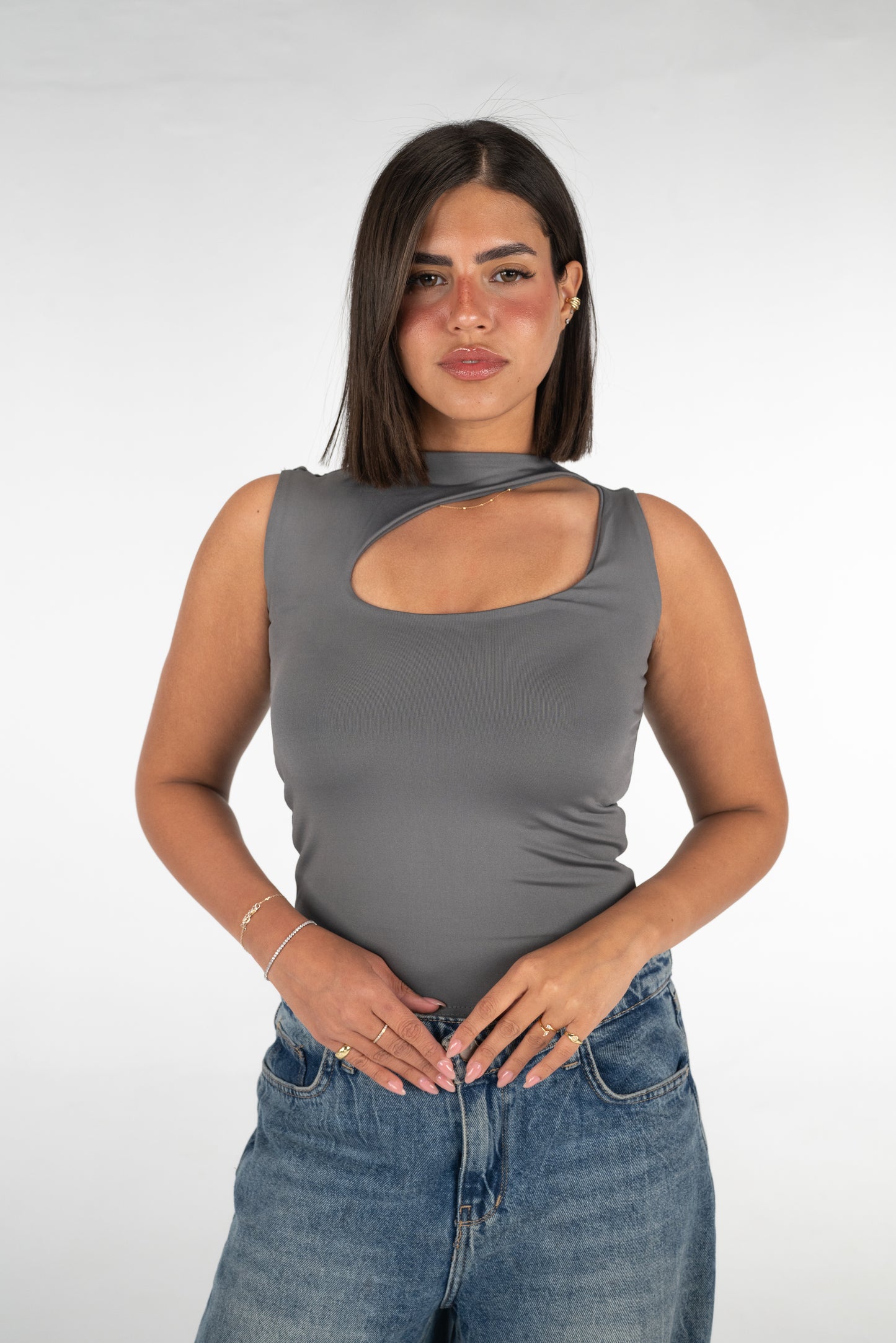 Cutout top